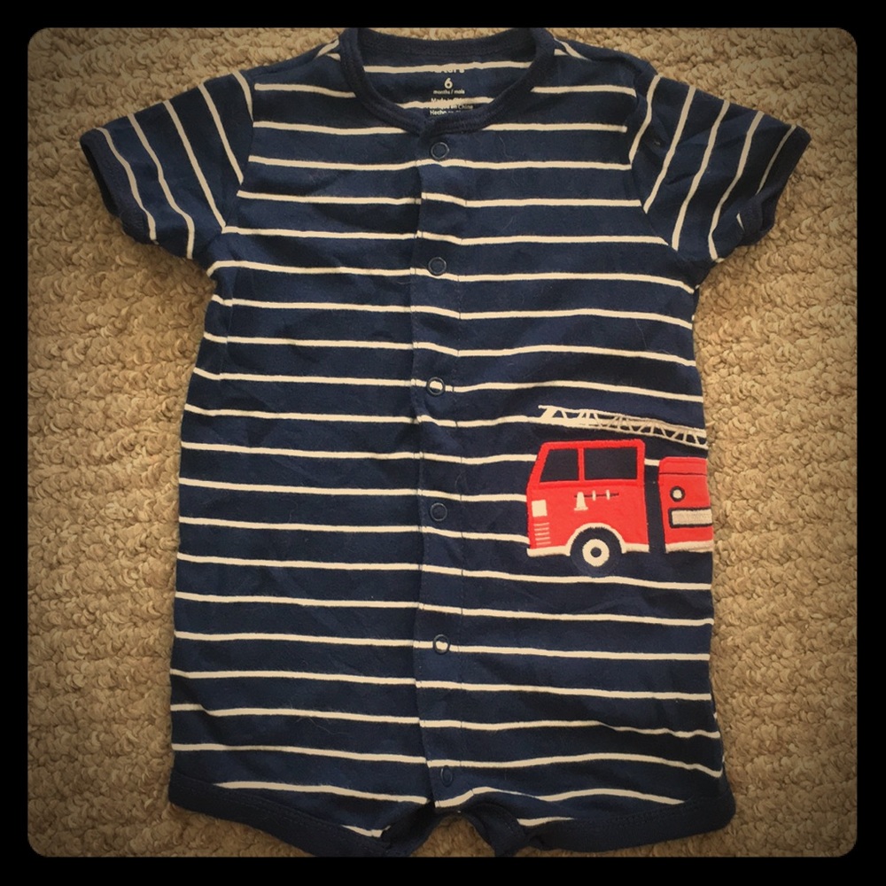 Carters baby onesie romper outfit shorts size 6M!